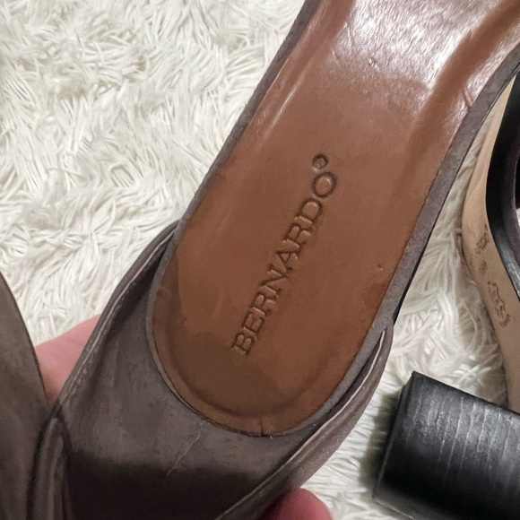 Bernardo Block Heel sandal - size 9.5 - Picture 8 of 8